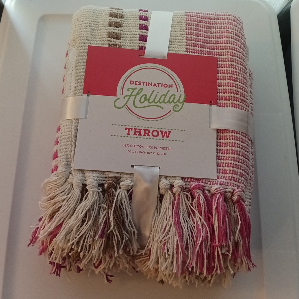 Destination Holiday Boho Lodge Throw Blanket With Tassel Finish 50x60